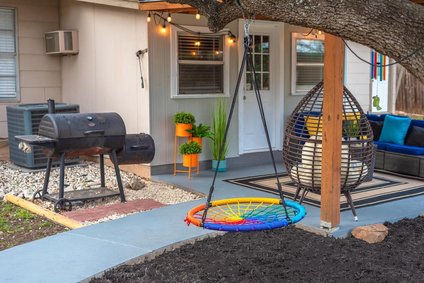 Texas Vacation Home, Game Room & Pool By Sixflags サンアントニオ エクステリア 写真